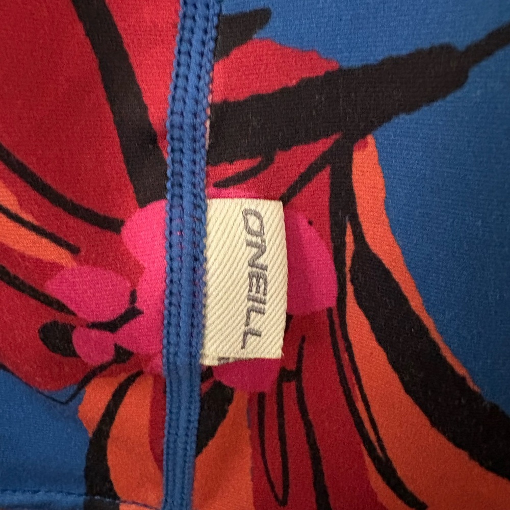 O'Neill Blue Orange Red Green Short Sleeve Swim Shirt Rash-guard Size M - Picture 4 of 7